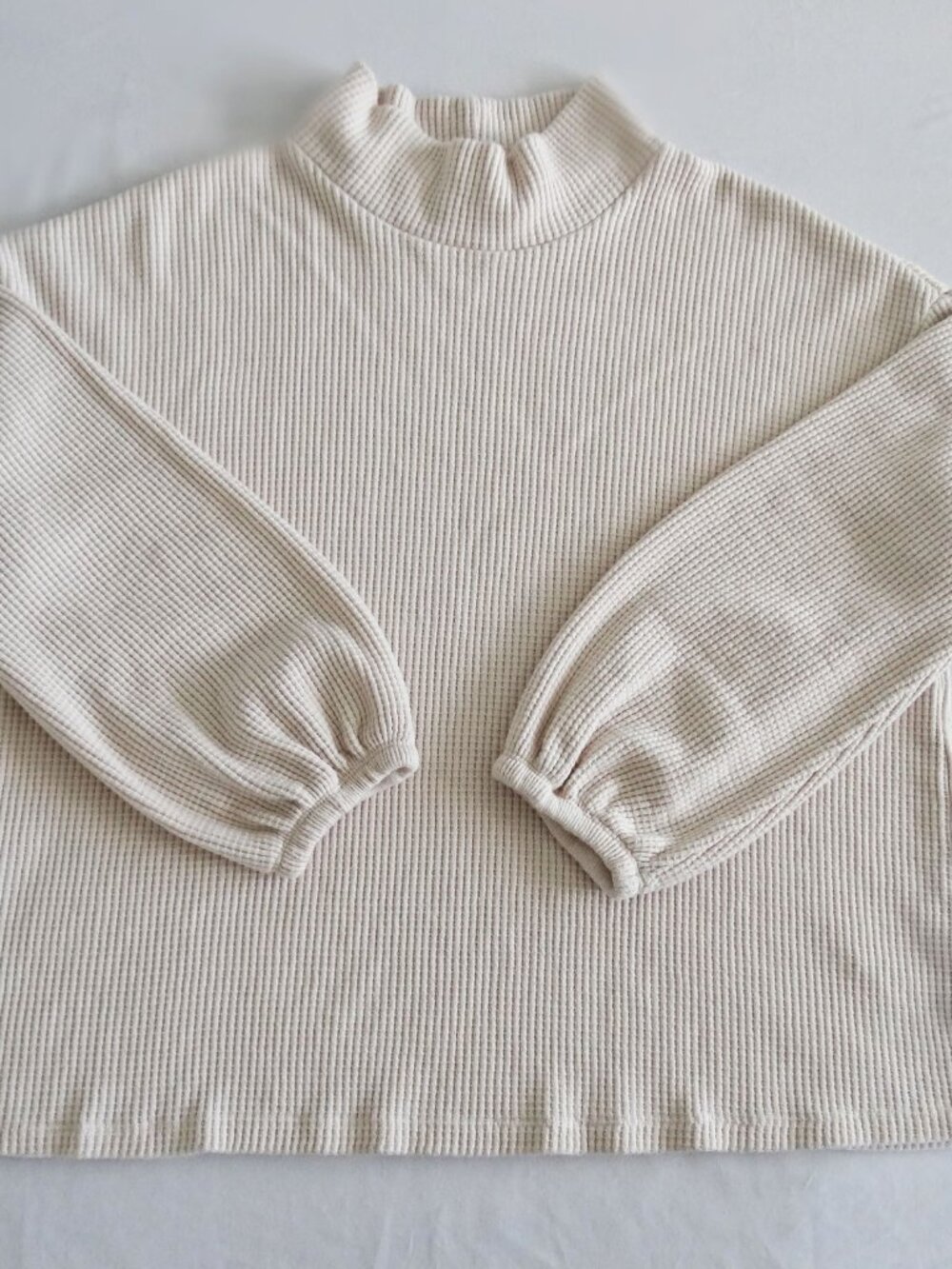 AVA & VIV Women's 1X Cream Waffle Knit Mock Neck Balloon Sleeve Pullover Top